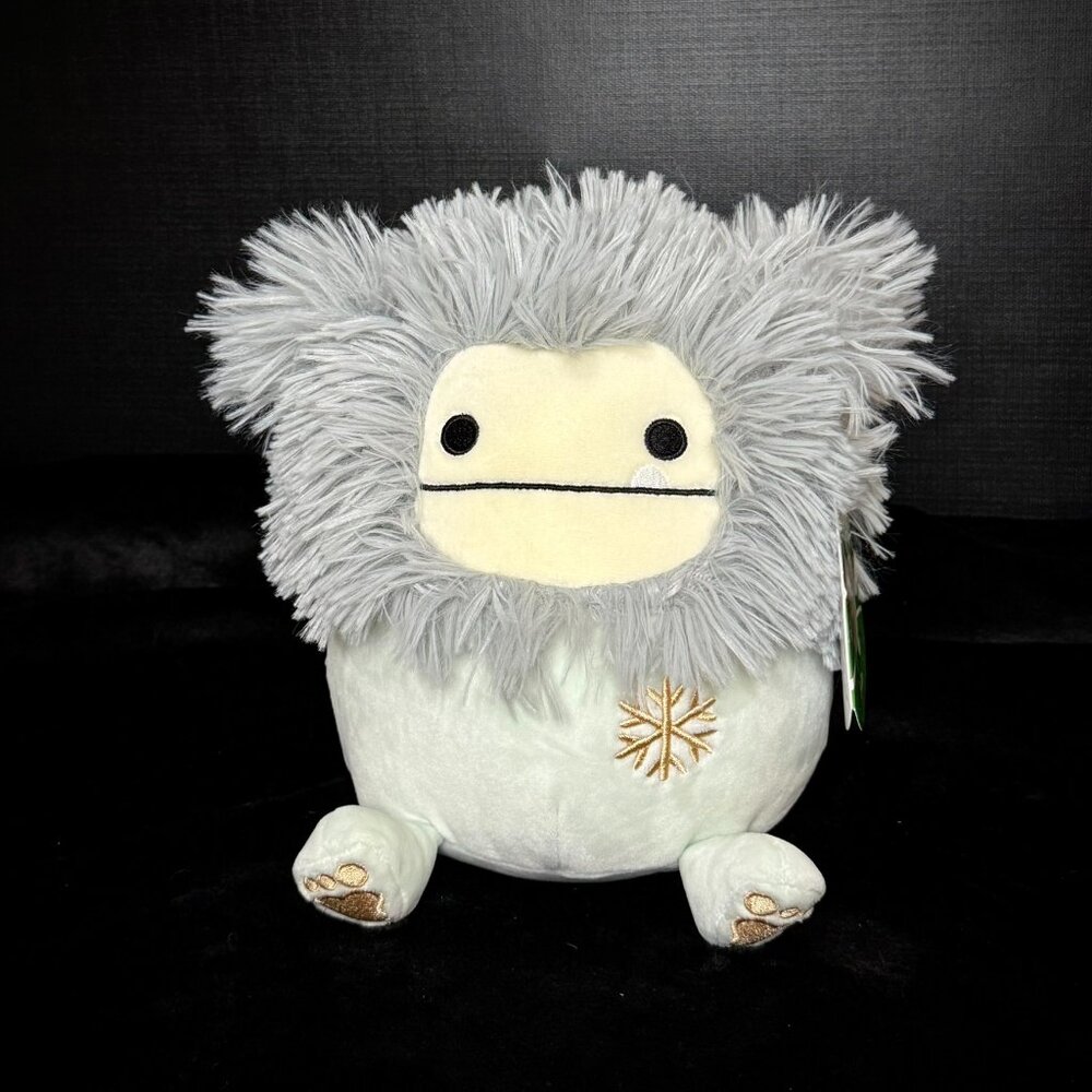 NWT Evita 7.5" The Bigfoot Snowflake Squishmallows‎
